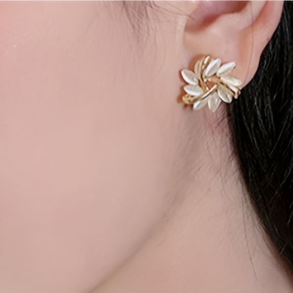New! Opal Petal Stud Earrings: Delicate Blooms for a Fairytale Touch - Picture 3 of 5